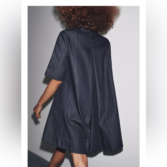 Elegant Black Denim Dress - Picture 3 of 12